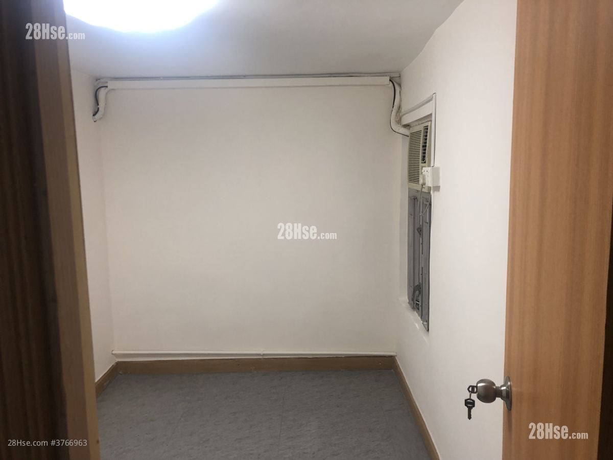 荃湾国瑞道海坝新村63号M/F楼 租盘 3 房