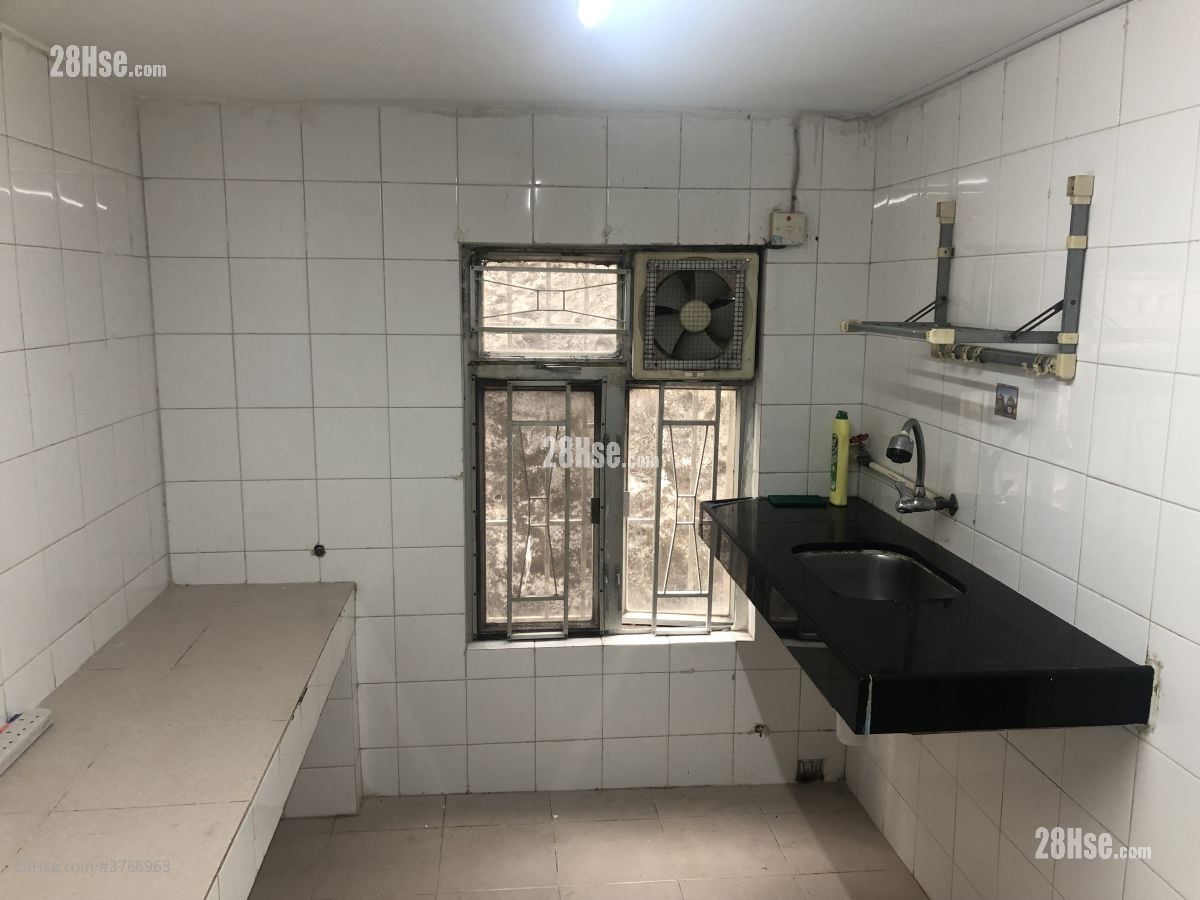 荃湾国瑞道海坝新村63号M/F楼 租盘 3 房