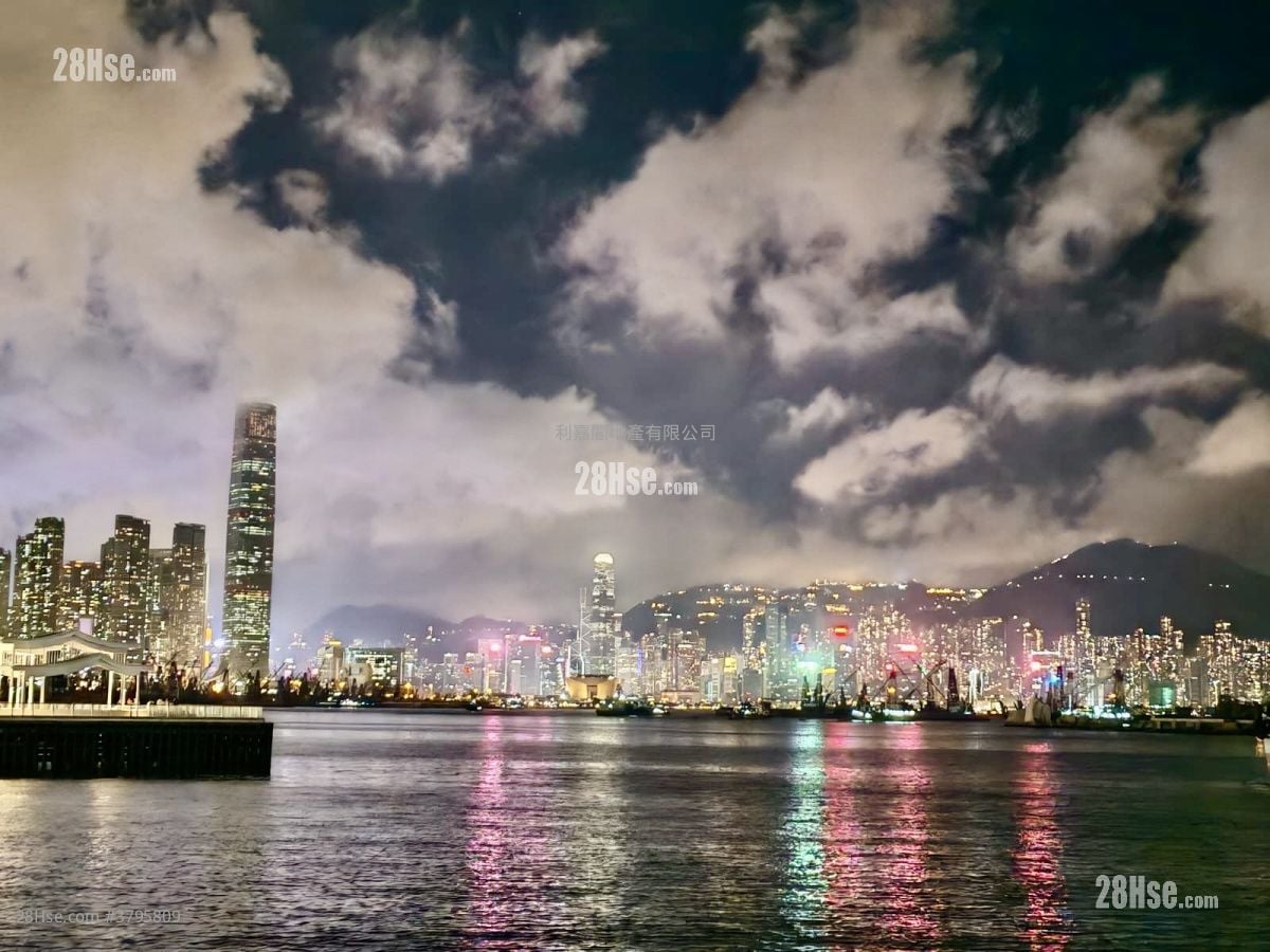 维港滙 售盘 3 房 797 平方尺