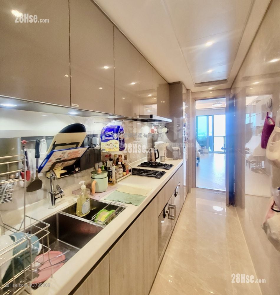 维港滙 售盘 3 房 797 平方尺