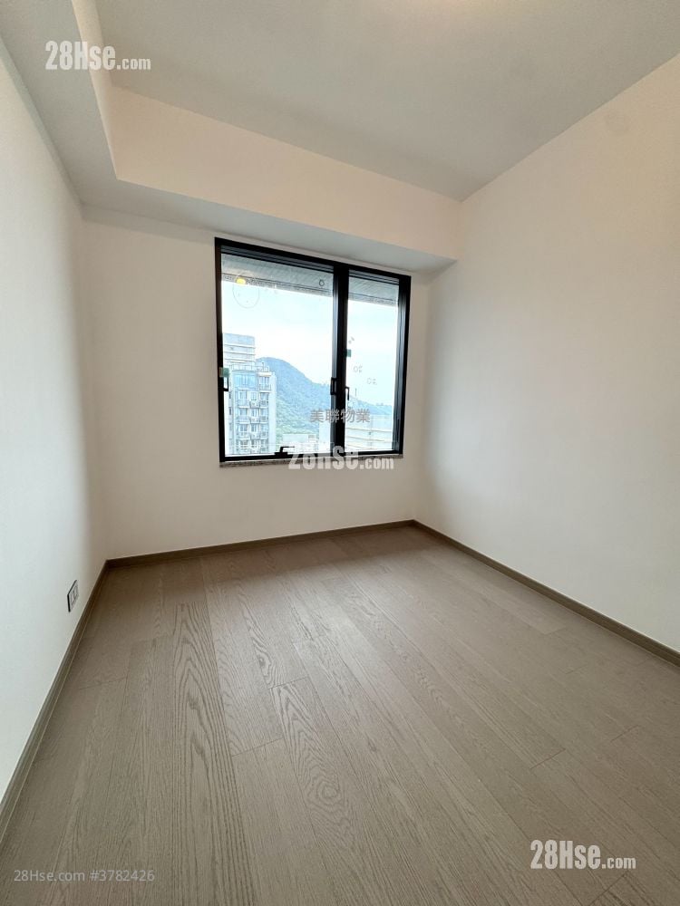 The Southside Rental 3 Bedrooms , 2 Bathrooms 958 ft²