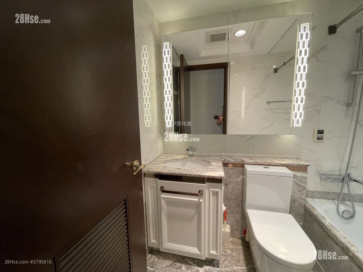 Mayfair By The Sea Rental 4 Bedrooms , 3 Bathrooms 1,691 ft²