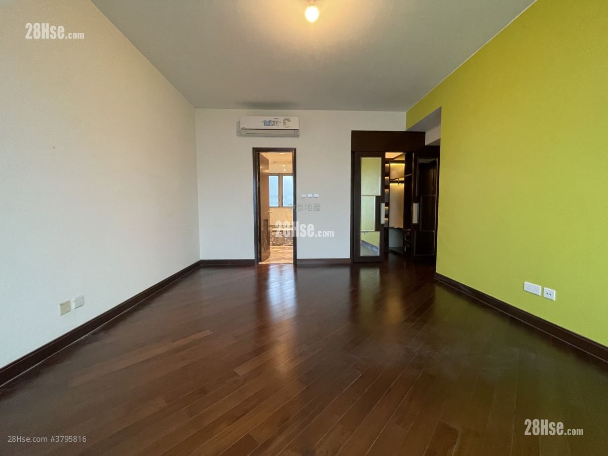 Mayfair By The Sea Rental 4 Bedrooms , 3 Bathrooms 1,691 ft²