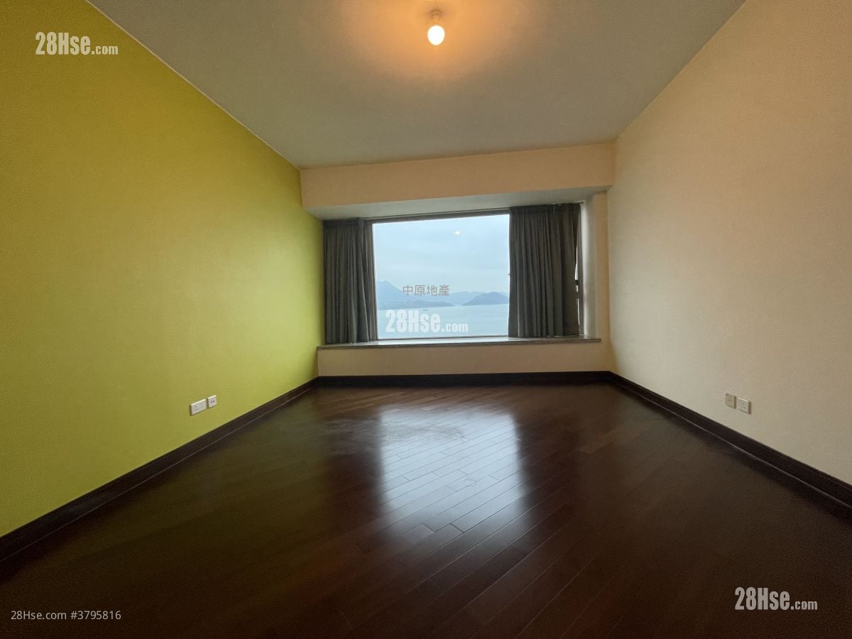 Mayfair By The Sea Rental 4 Bedrooms , 3 Bathrooms 1,691 ft²