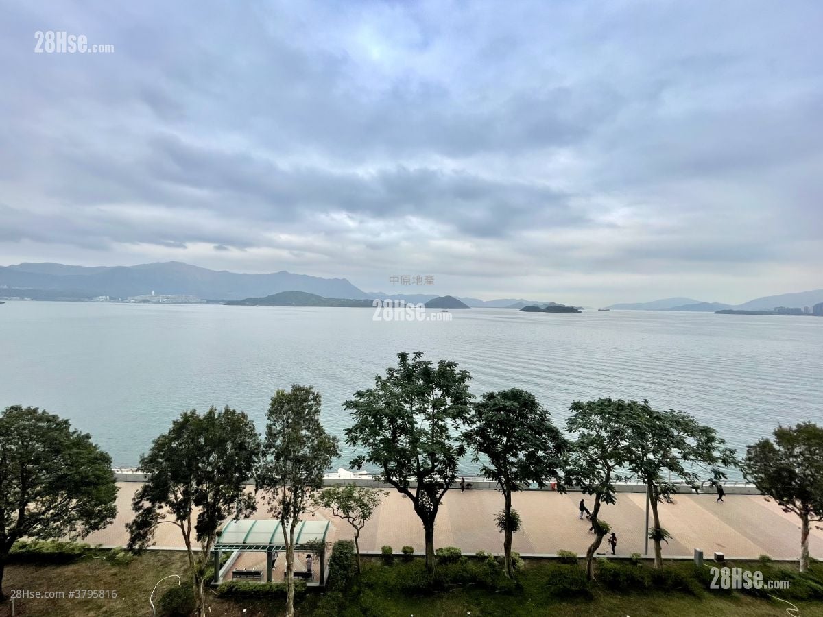 Mayfair By The Sea Rental 4 Bedrooms , 3 Bathrooms 1,691 ft²