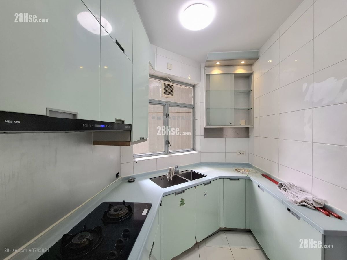 Coastal Skyline Sell 3 Bedrooms , 2 Bathrooms 781 ft²