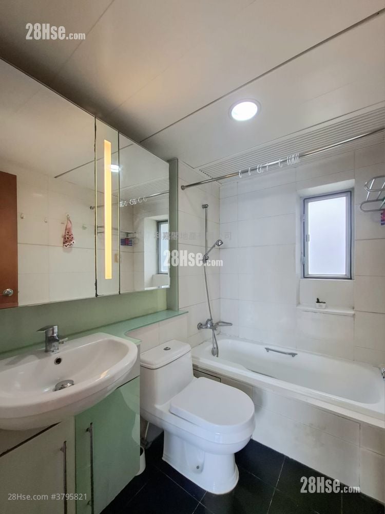 Coastal Skyline Sell 3 Bedrooms , 2 Bathrooms 781 ft²