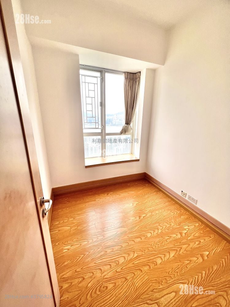 The Orchards Sell 3 Bedrooms , 2 Bathrooms 752 ft²