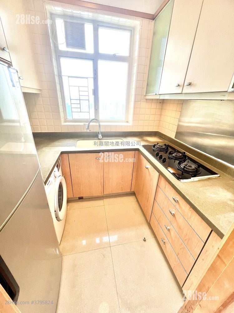 The Orchards Sell 3 Bedrooms , 2 Bathrooms 752 ft²