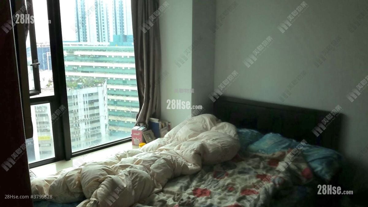 Chelsea Court Sell 2 Bedrooms , 1 Bathroom 460 ft²