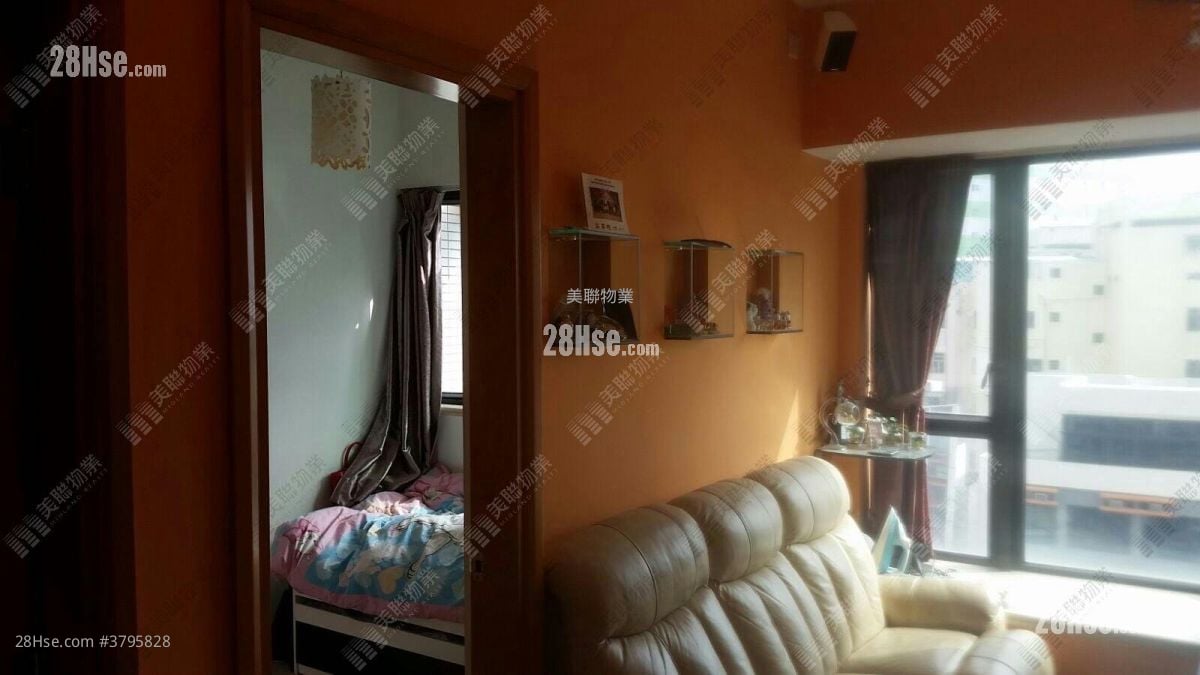 Chelsea Court Sell 2 Bedrooms , 1 Bathroom 460 ft²