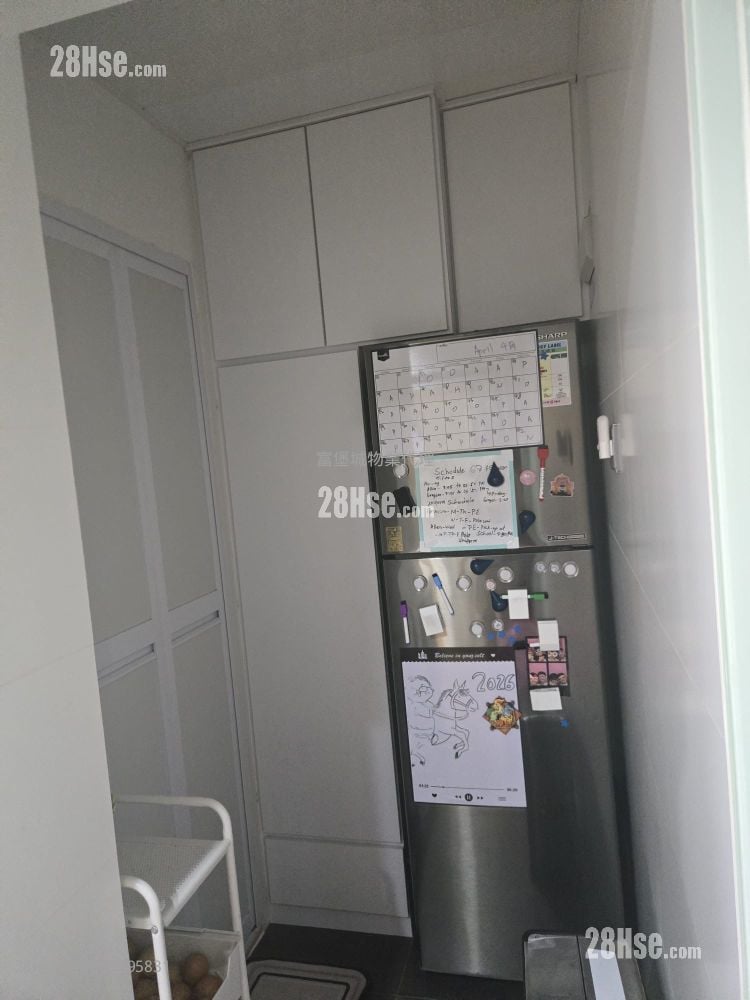 Hong Lam Court Sell 2 Bedrooms , 1 Bathroom 401 ft²