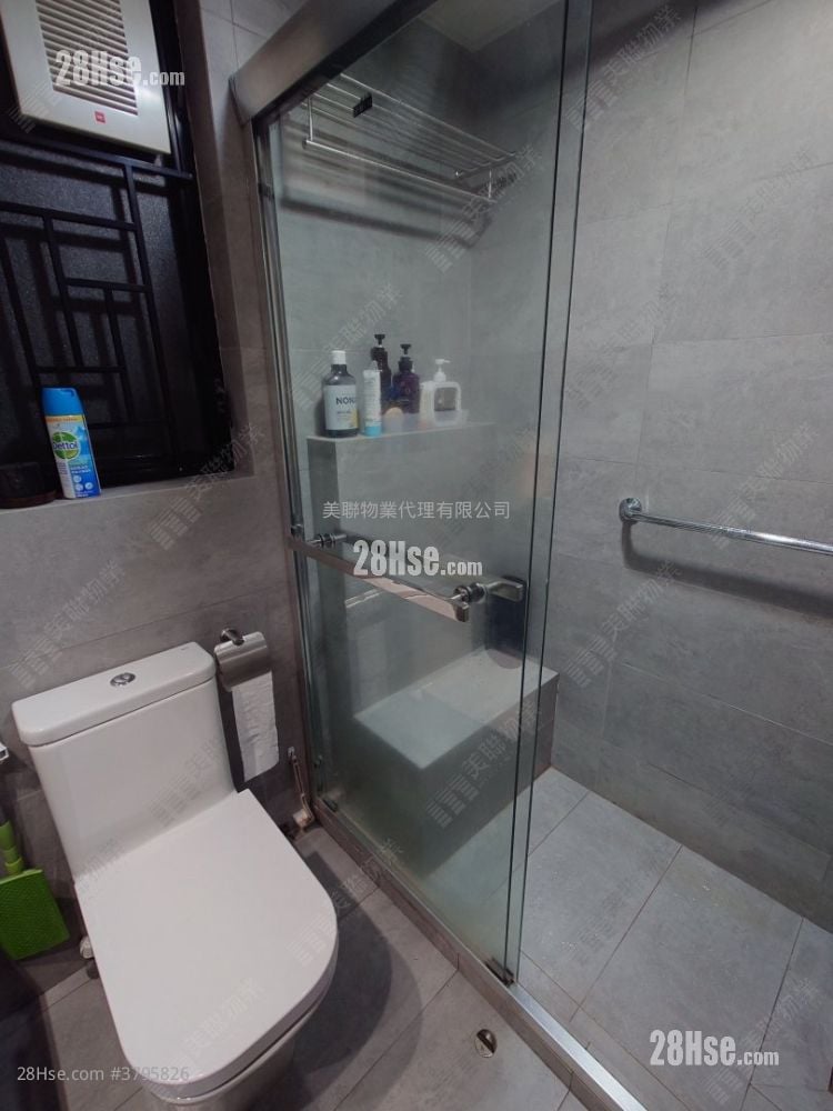 Oscar By The Sea Sell 2 Bedrooms 525 ft²