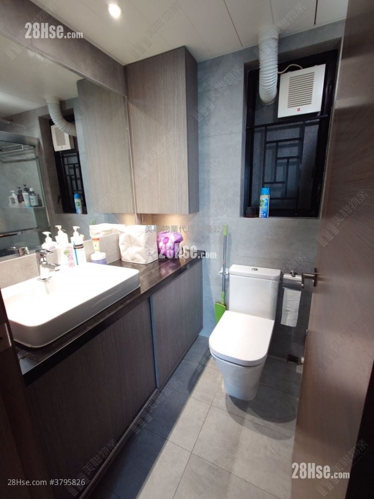 Oscar By The Sea Sell 2 Bedrooms 525 ft²