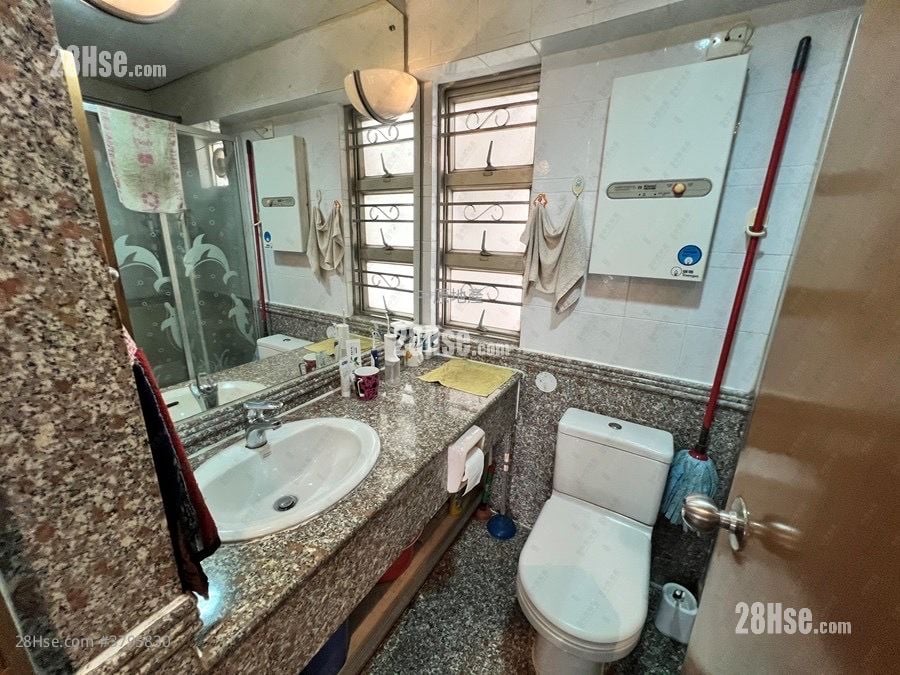 Kingswood Villas Sell 3 Bedrooms 630 ft²