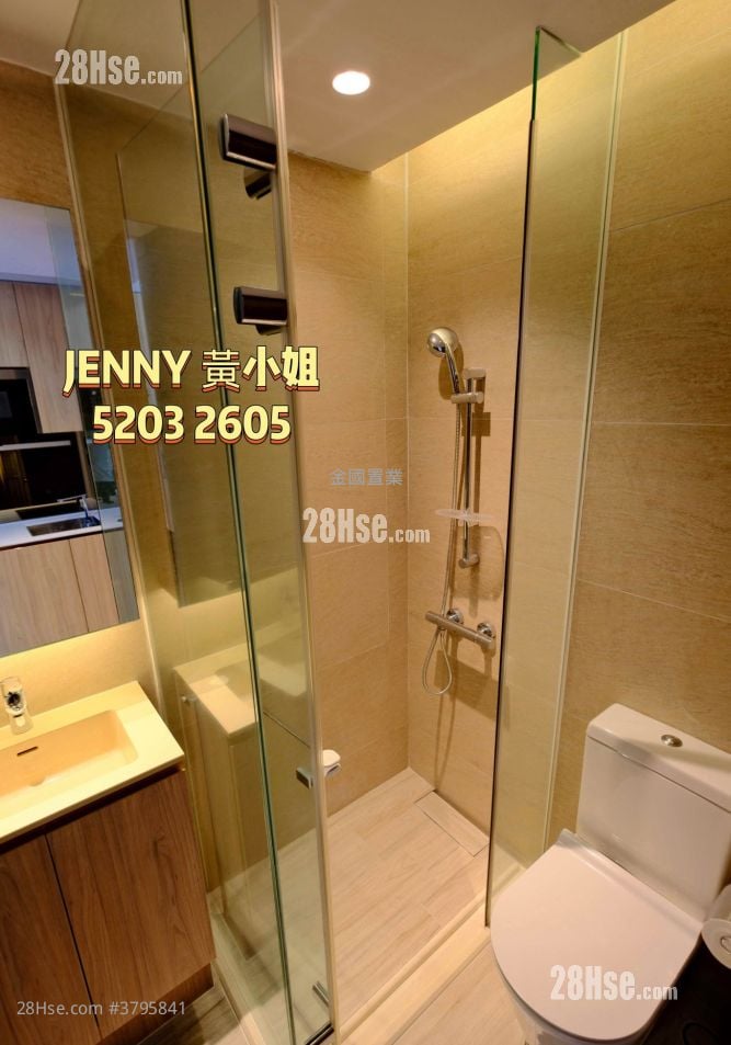 Seven Victory Avenue Rental Studio , 1 Bathroom 181 ft²