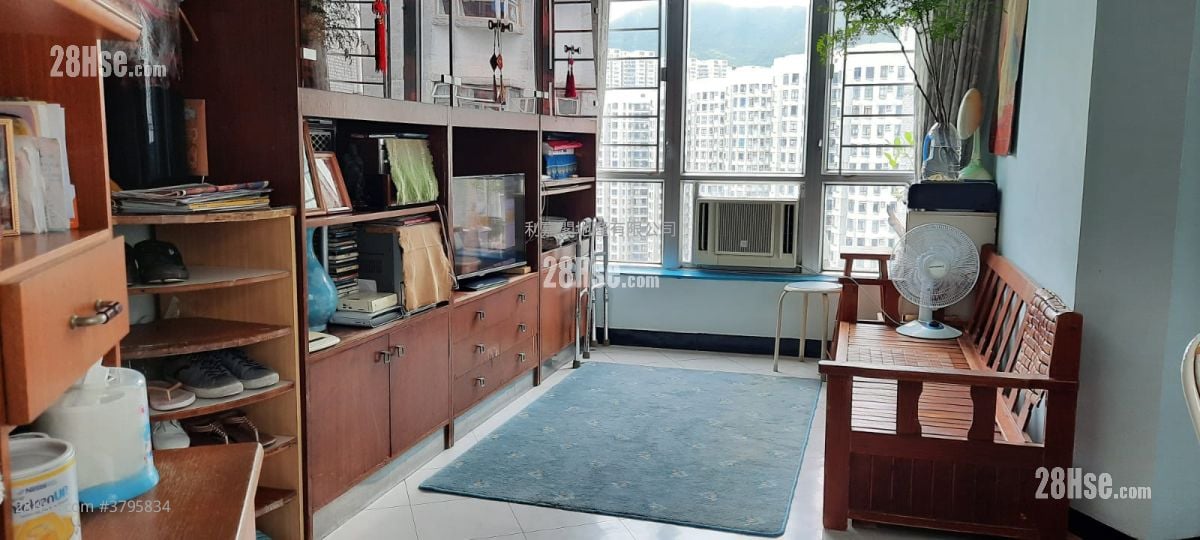 Kornhill Garden Sell 2 Bedrooms , 1 Bathroom 431 ft²