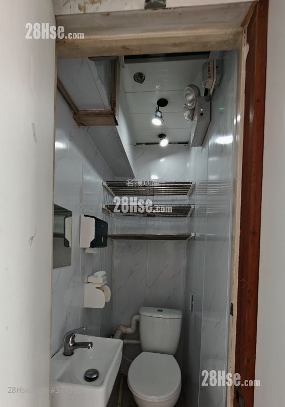 Prince Commercial Building Rental Studio , 2 Toilets