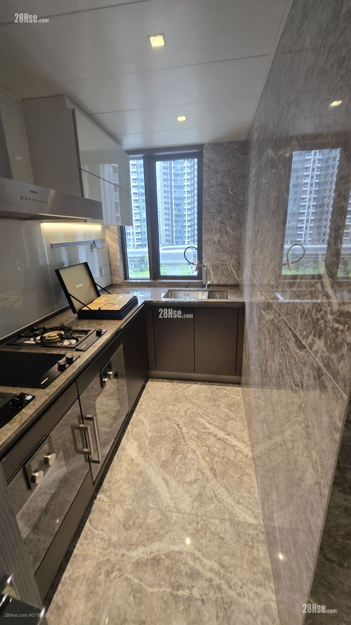 The Southside Rental 3 Bedrooms , 3 Bathrooms 963 ft²