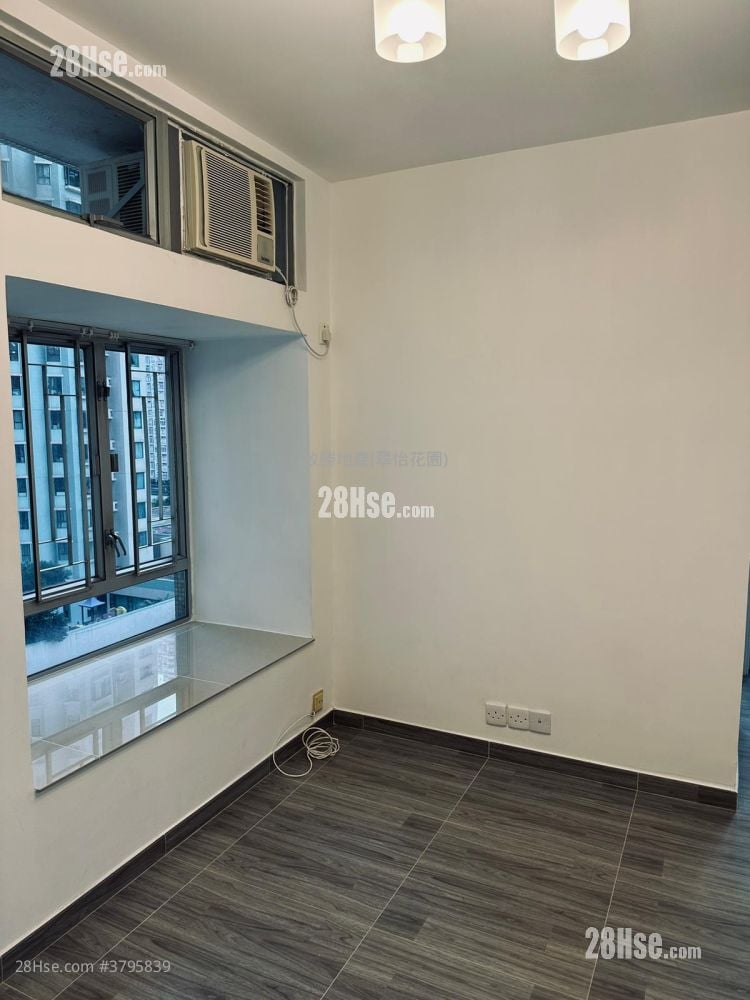 Greenfield Garden Rental 2 Bedrooms , 1 Bathroom 365 ft²