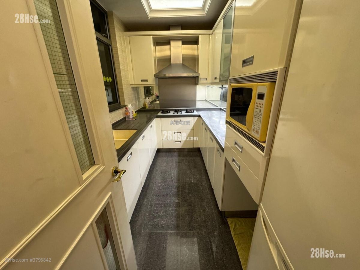 朗逸峰 售盘 3 房 931 平方尺