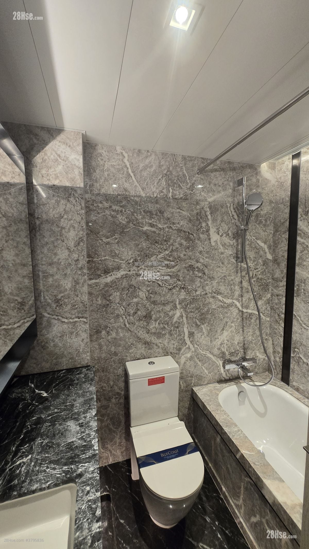 The Southside Rental 3 Bedrooms , 3 Bathrooms 963 ft²