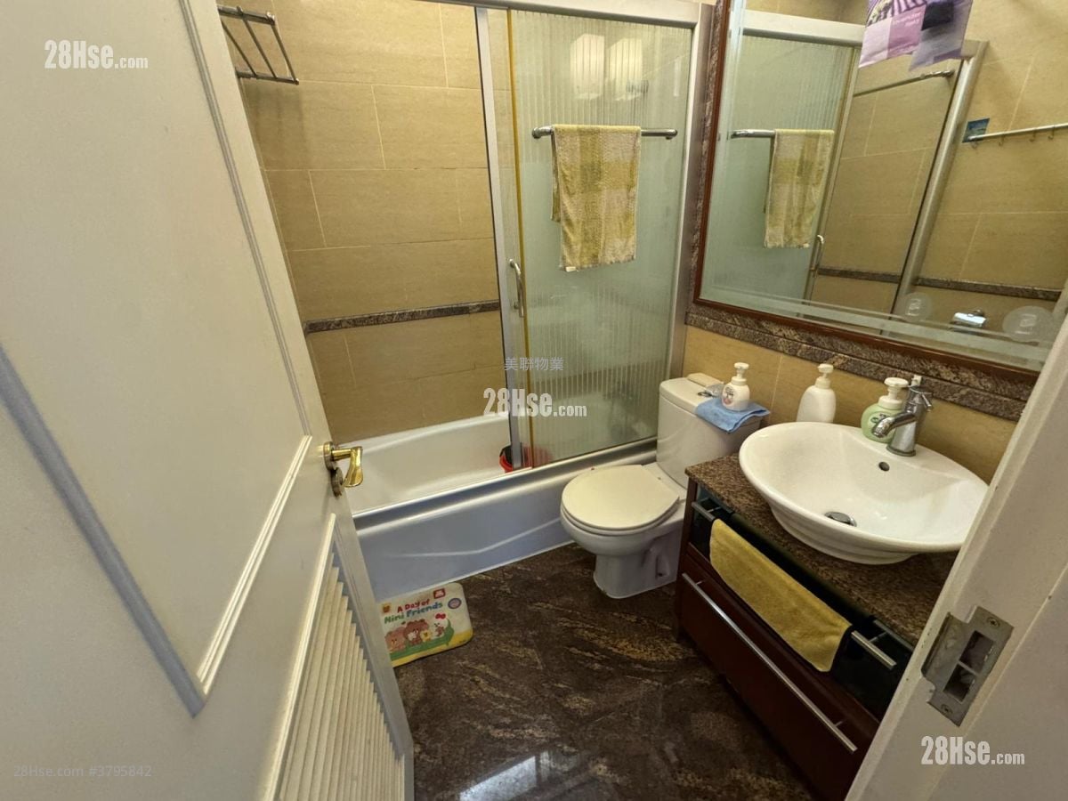 朗逸峰 售盘 3 房 931 平方尺