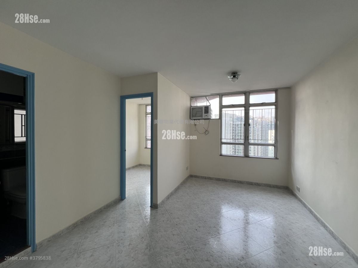 Yu Tung Court Sell 1 Bedroom , 1 Bathroom 426 ft²