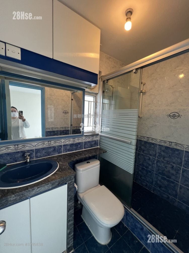 Yu Tung Court Sell 1 Bedroom , 1 Bathroom 426 ft²