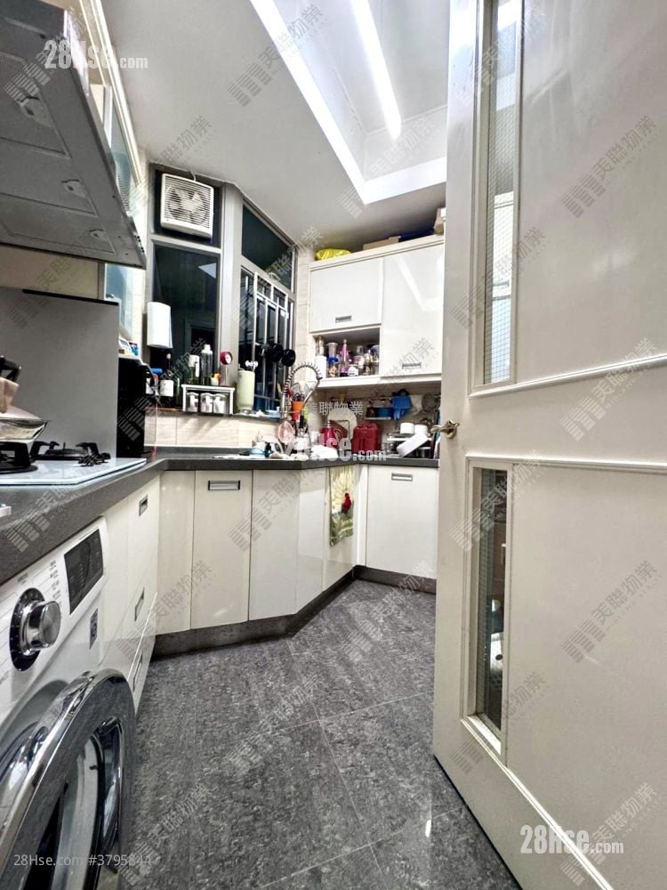 朗逸峰 售盘 2 房 634 平方尺