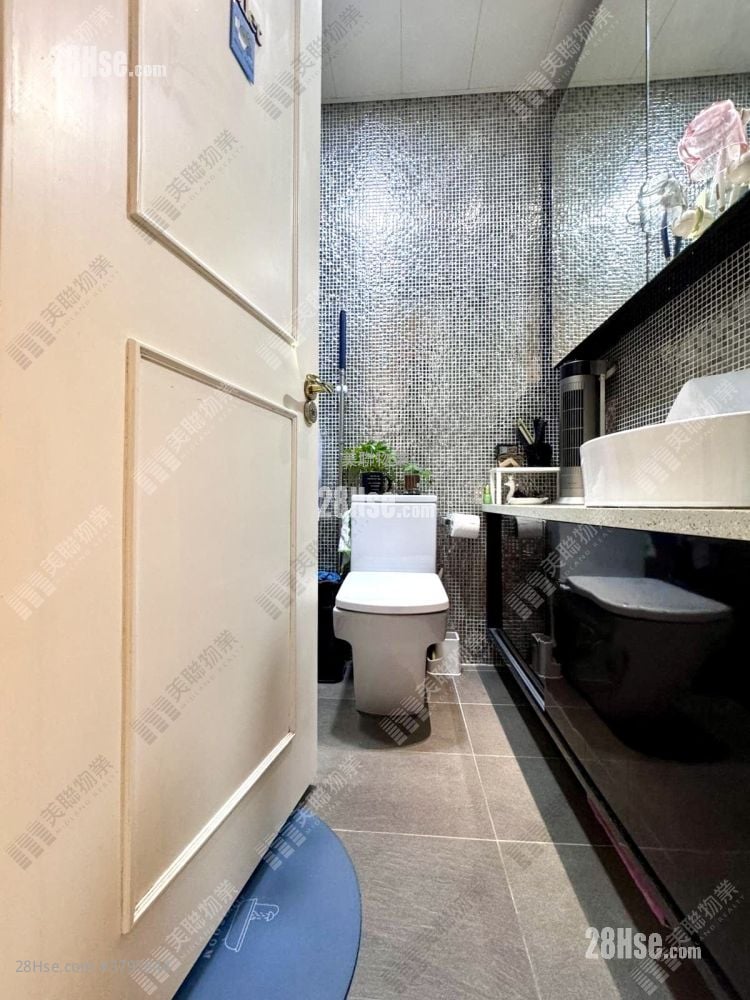 朗逸峰 售盘 2 房 634 平方尺