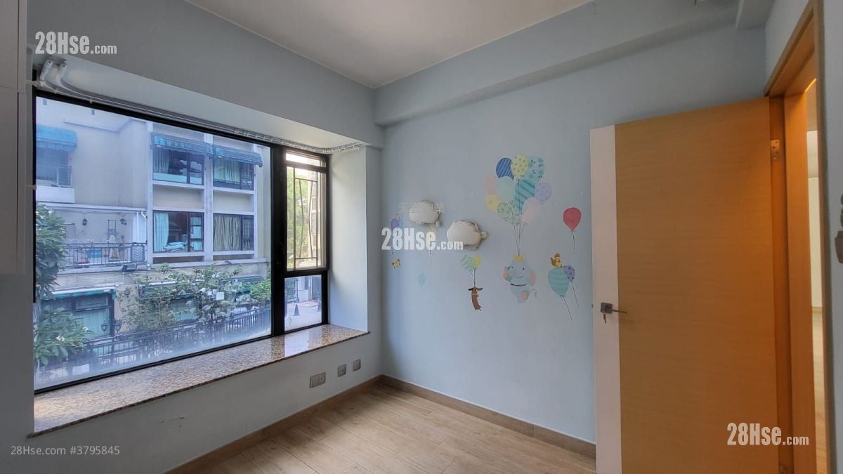 Villa Pinada House Rental 2 Bedrooms , 2 Bathrooms 589 ft²