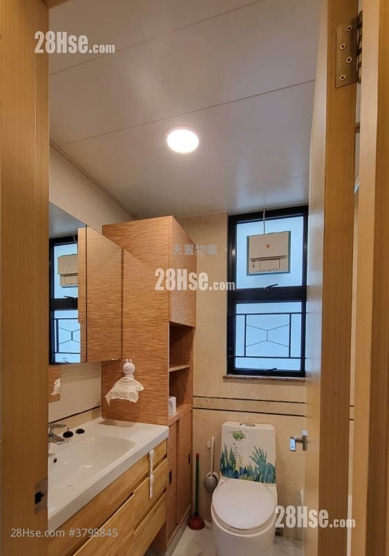 Villa Pinada House Rental 2 Bedrooms , 2 Bathrooms 589 ft²