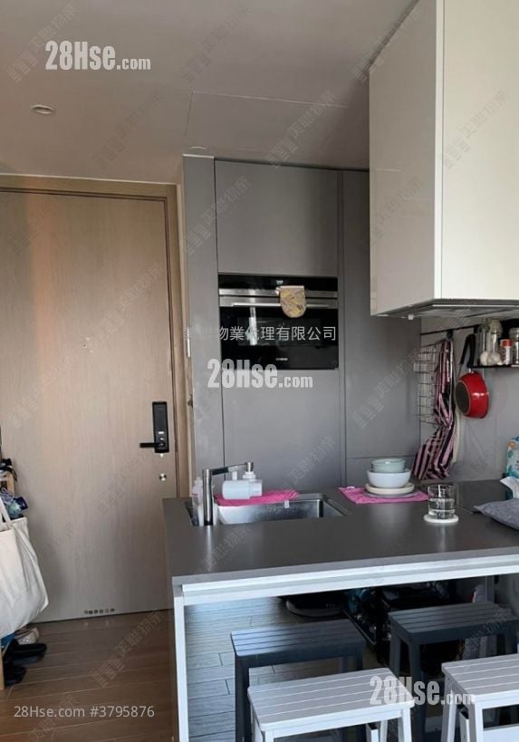 Lp6 Sell 1 Bedroom , 1 Bathroom 306 ft²