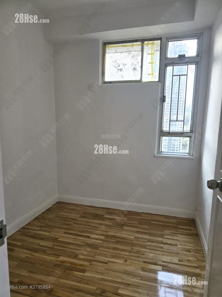 Carado Garden Sell 3 Bedrooms 593 ft²