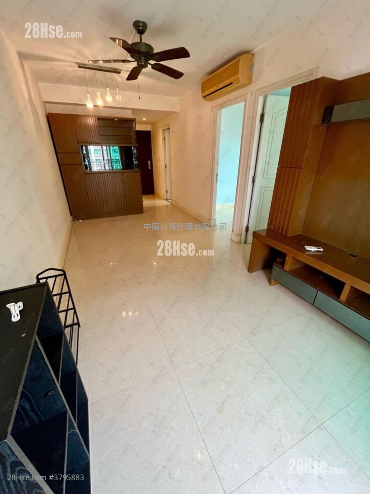 Central Park Towers Sell 2 Bedrooms , 1 Bathroom 502 ft²
