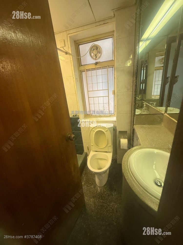 La Cite Noble Sell 2 Bedrooms , 1 Bathroom 434 ft²