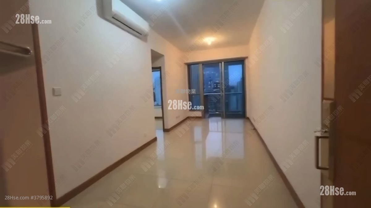 万景峯 售盘 2 房 520 平方尺