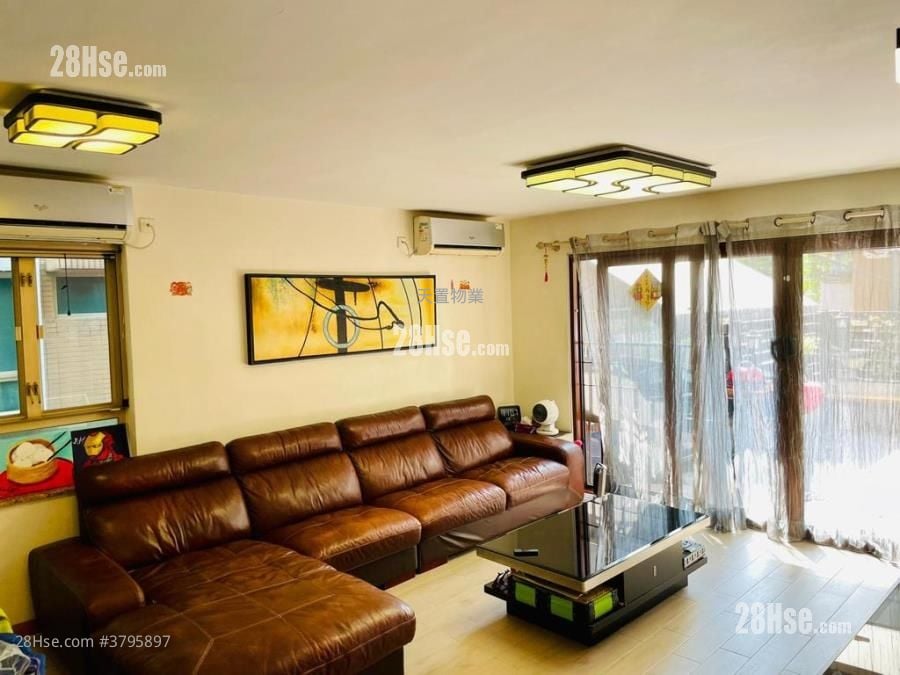 悦富豪苑 租盘 5+ 房 , 2 浴室 1,400 平方尺