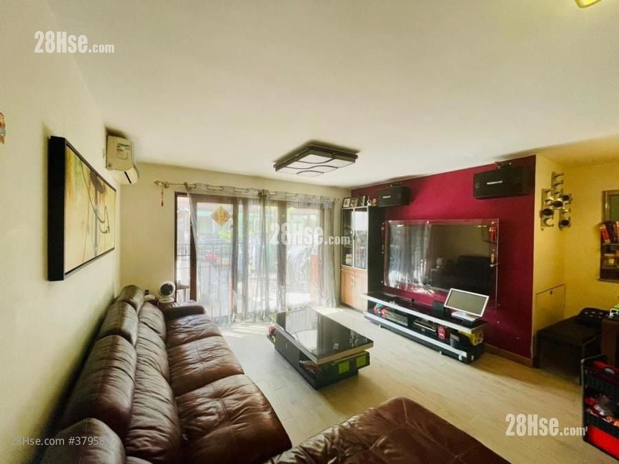 悦富豪苑 租盘 5+ 房 , 2 浴室 1,400 平方尺