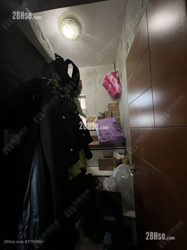 万景峯 售盘 3 房 826 平方尺