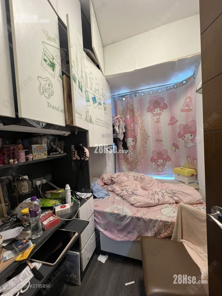 万景峯 售盘 3 房 826 平方尺