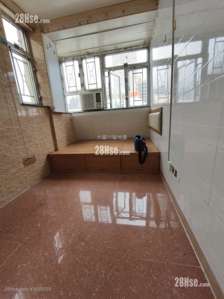 单幢楼房 租盘 开放式间隔 , 1 浴室 120 平方尺