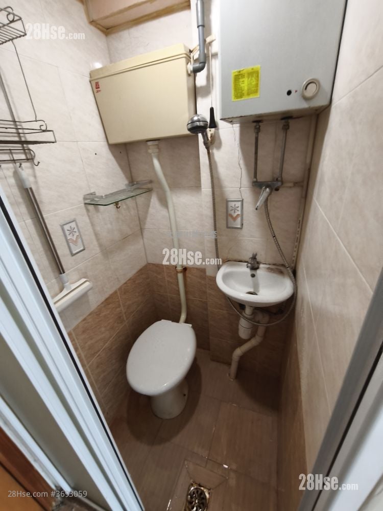 单幢楼房 租盘 开放式间隔 , 1 浴室 120 平方尺