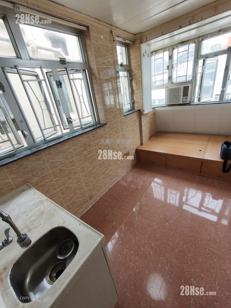 单幢楼房 租盘 开放式间隔 , 1 浴室 120 平方尺