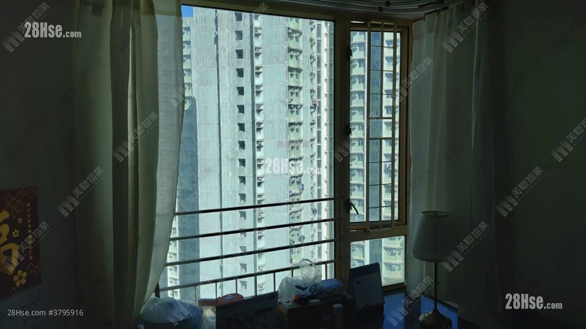 La Cite Noble Sell 2 Bedrooms , 1 Bathroom 436 ft²