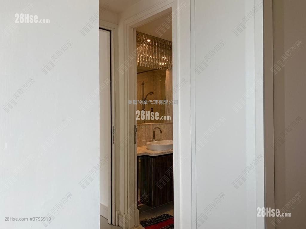 Le Prestige Sell 3 Bedrooms , 2 Bathrooms 686 ft²