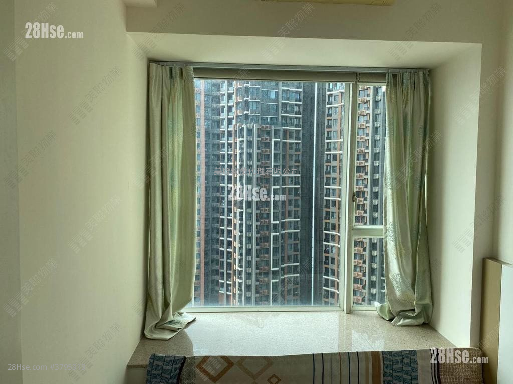 Le Prestige Sell 3 Bedrooms , 2 Bathrooms 686 ft²