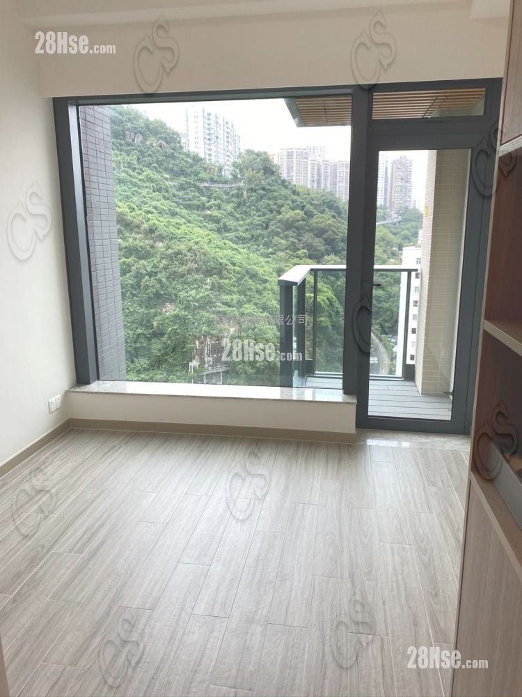 Novum East Sell Studio , 1 Bathroom 218 ft²