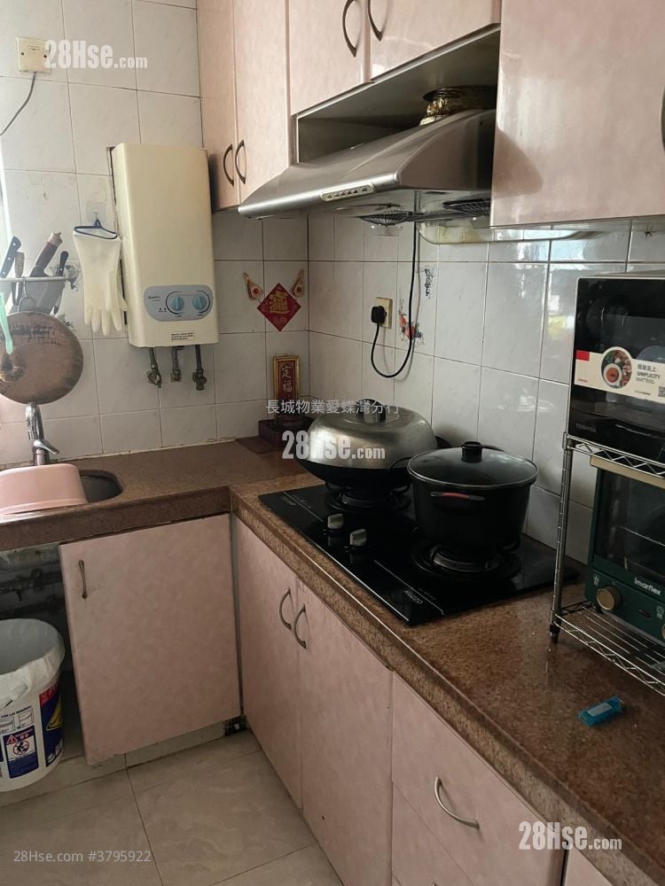 Tung Yuk Court Sell 650 ft²